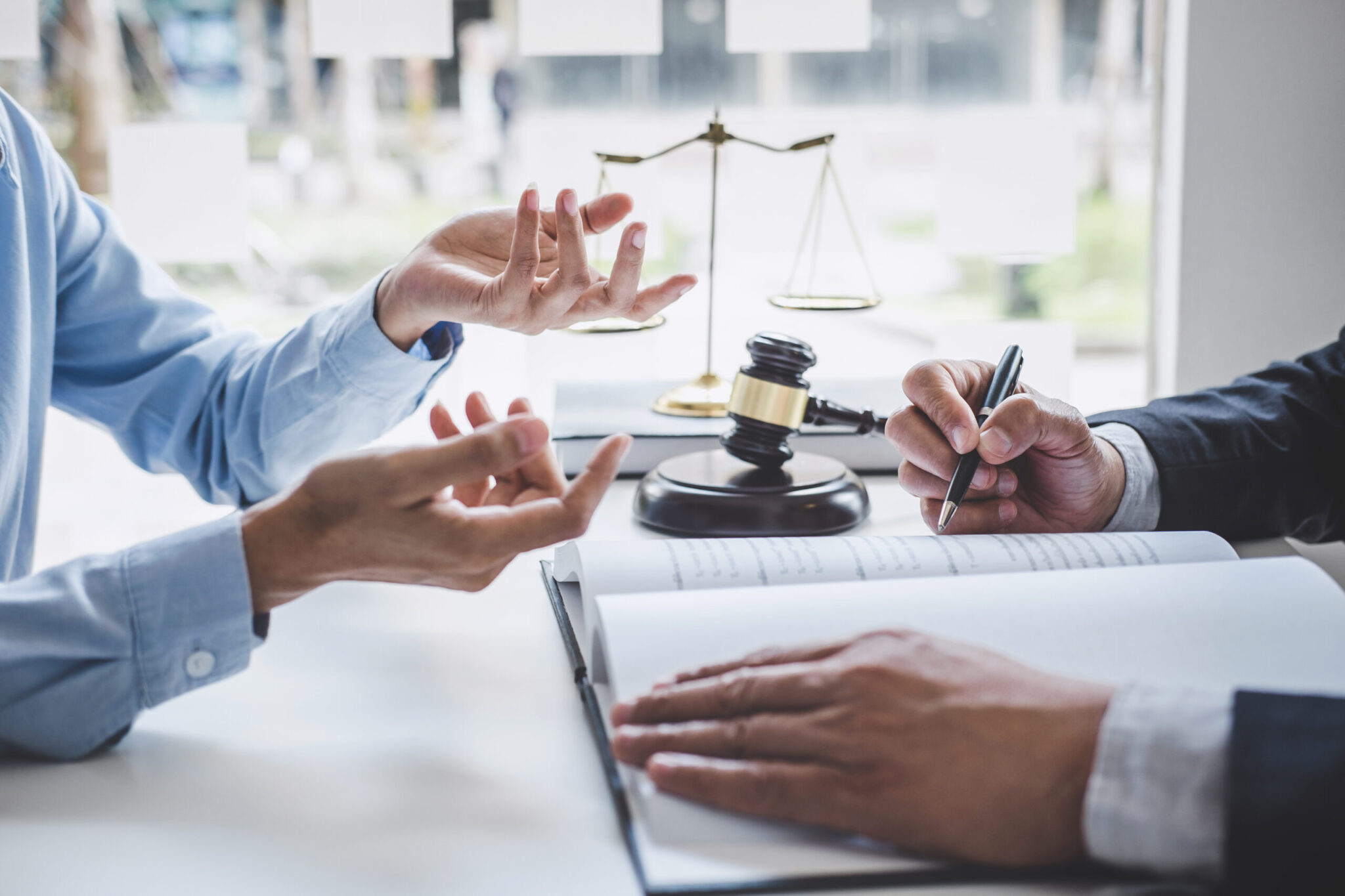 ¿Qué servicios ofrece una asesoría jurídica?
