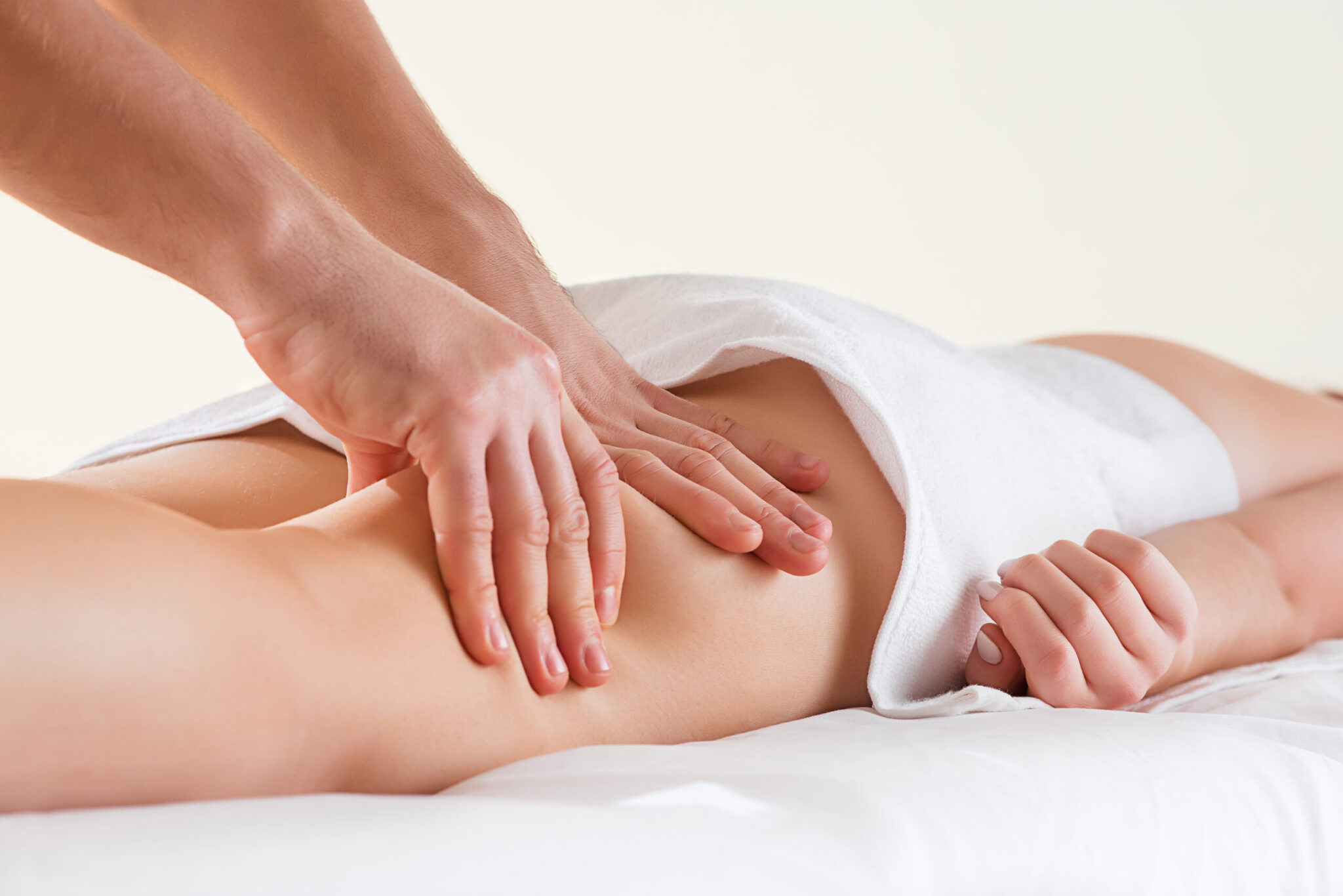 ¿Qué son los masajes drenantes?: la mejor medida preventiva para la retención de líquidos