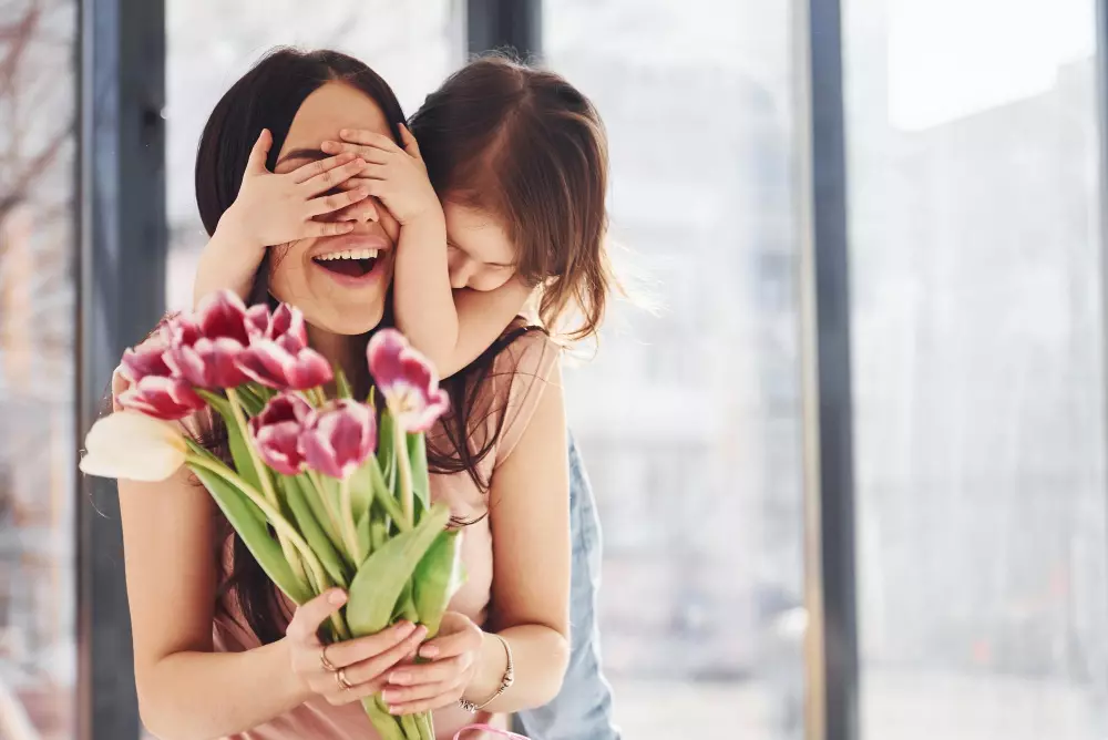 por qué regalamos flores el día de la madre