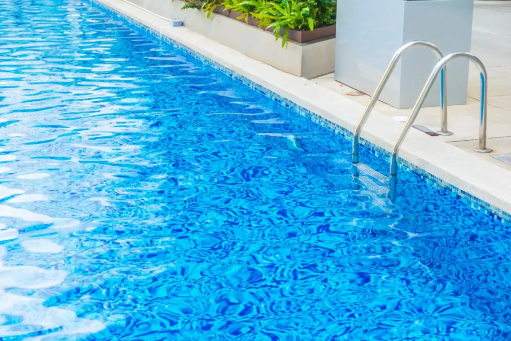 Cuáles son los problemas comunes en piscinas y cómo evitarlos