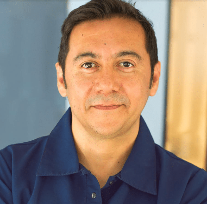 Entrevista a Dr. Oscar Aguilar, de Clini Dental