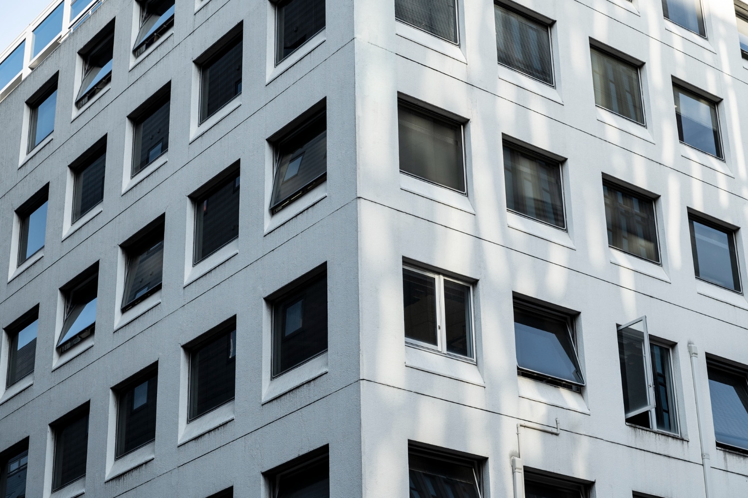 Fachadas que respiran: soluciones para evitar condensaciones y mejorar la calidad del aire interior