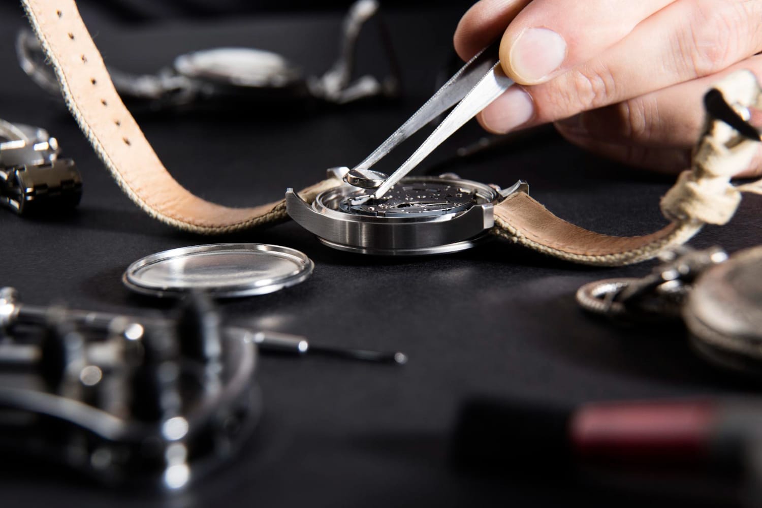 Reparación de relojes modernos y clásicos: cómo cuidar y alargar la vida de tu reloj