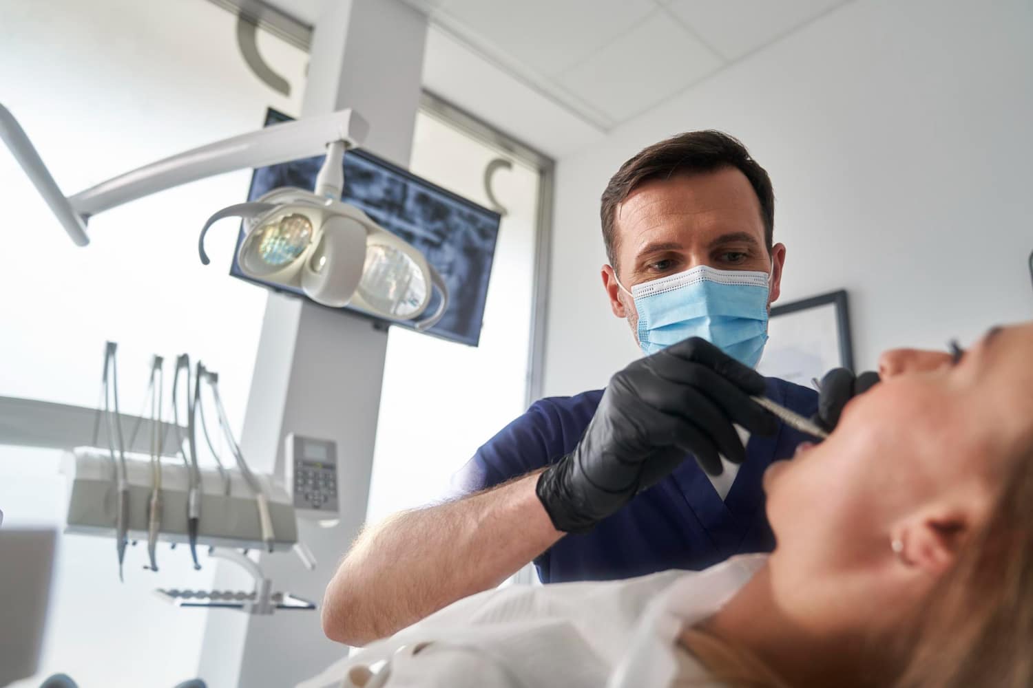 La odontología conservadora: cuidar tus dientes antes de llegar al extremo