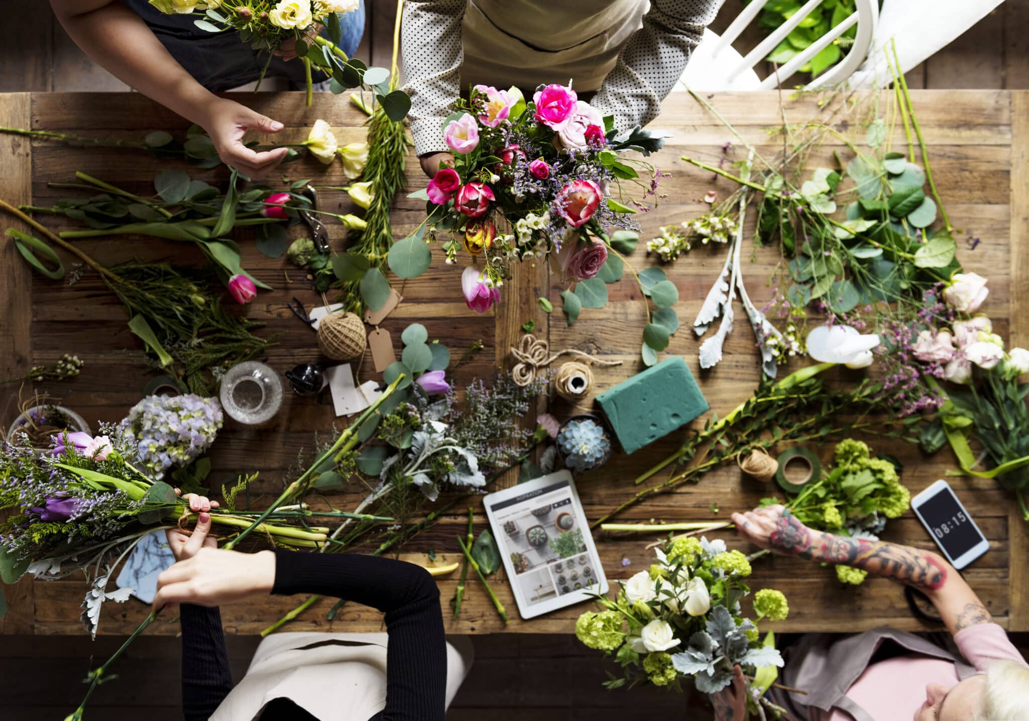 Floristería y envío de flores a domicilio: cómo sorprender con un ramo en el momento perfecto