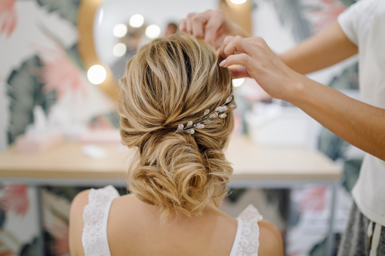 Peinados de novia: ideas favorecedoras según vestido y tipo de pelo