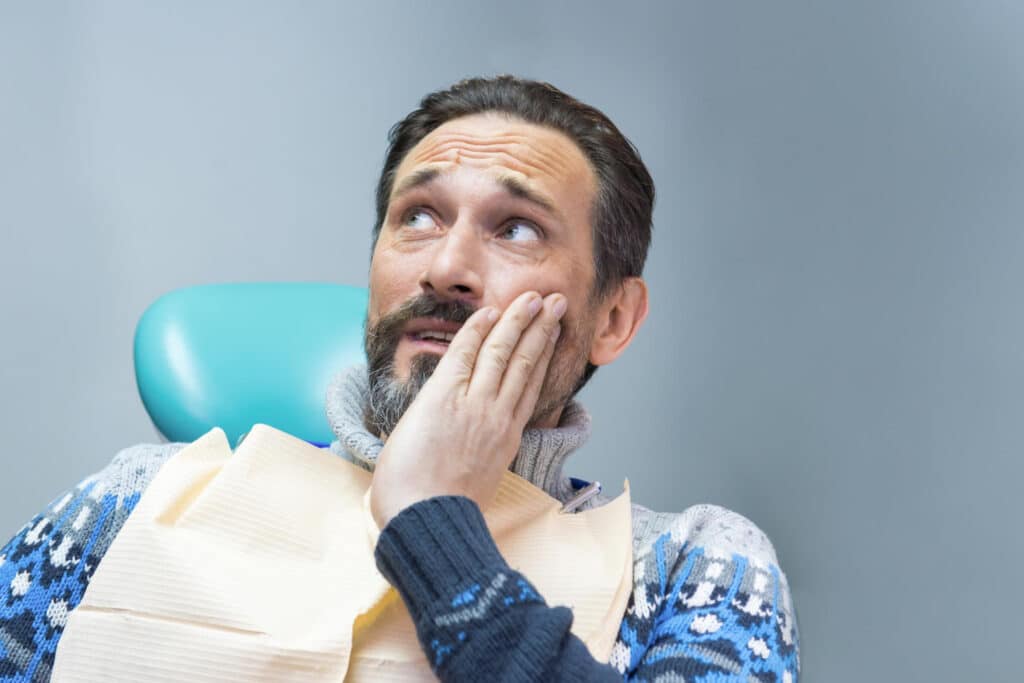 Bruxismo: síntomas, causas y tratamientos para evitar el desgaste dental