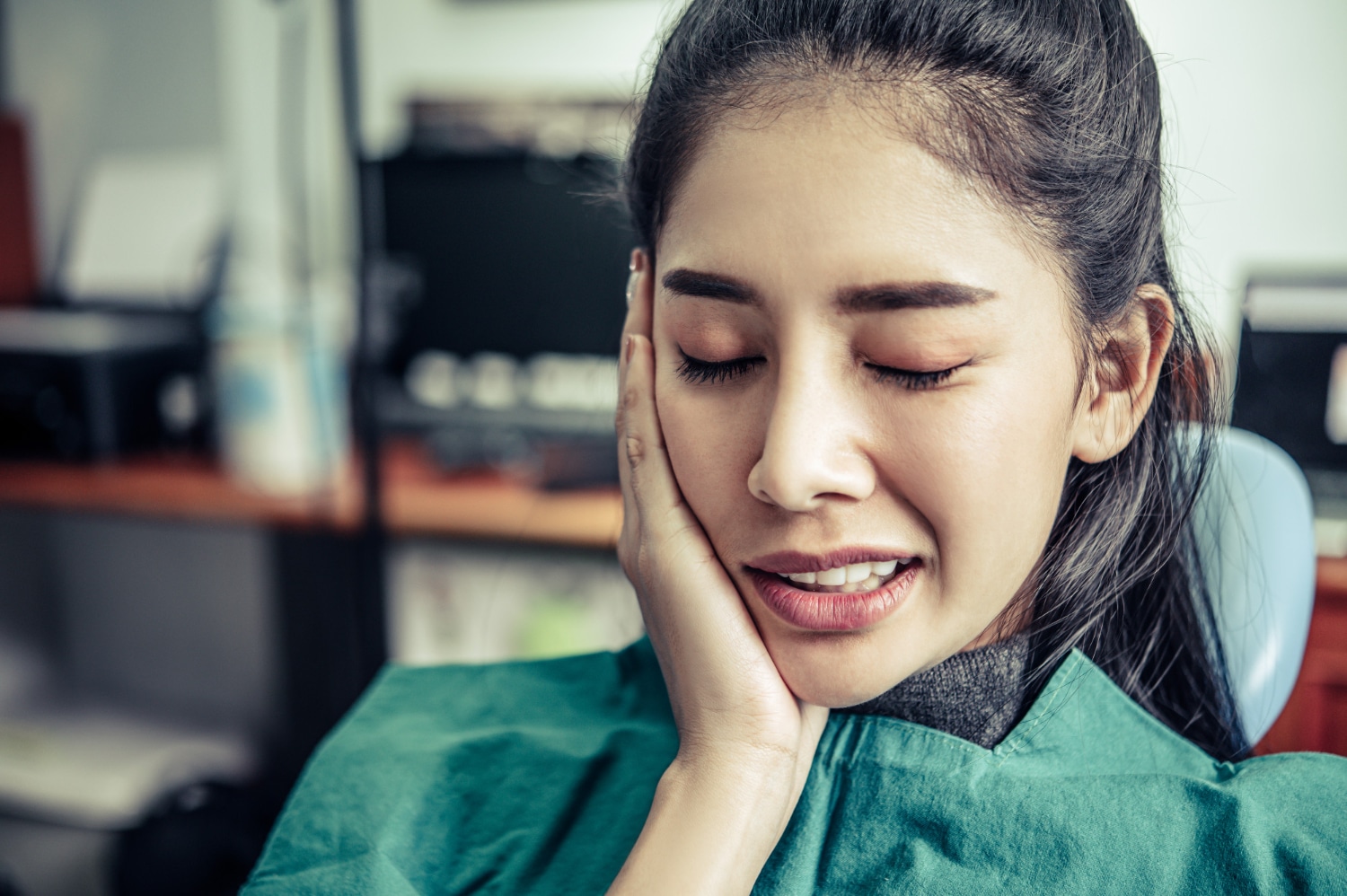 Bruxismo: síntomas, causas y tratamientos para evitar el desgaste dental