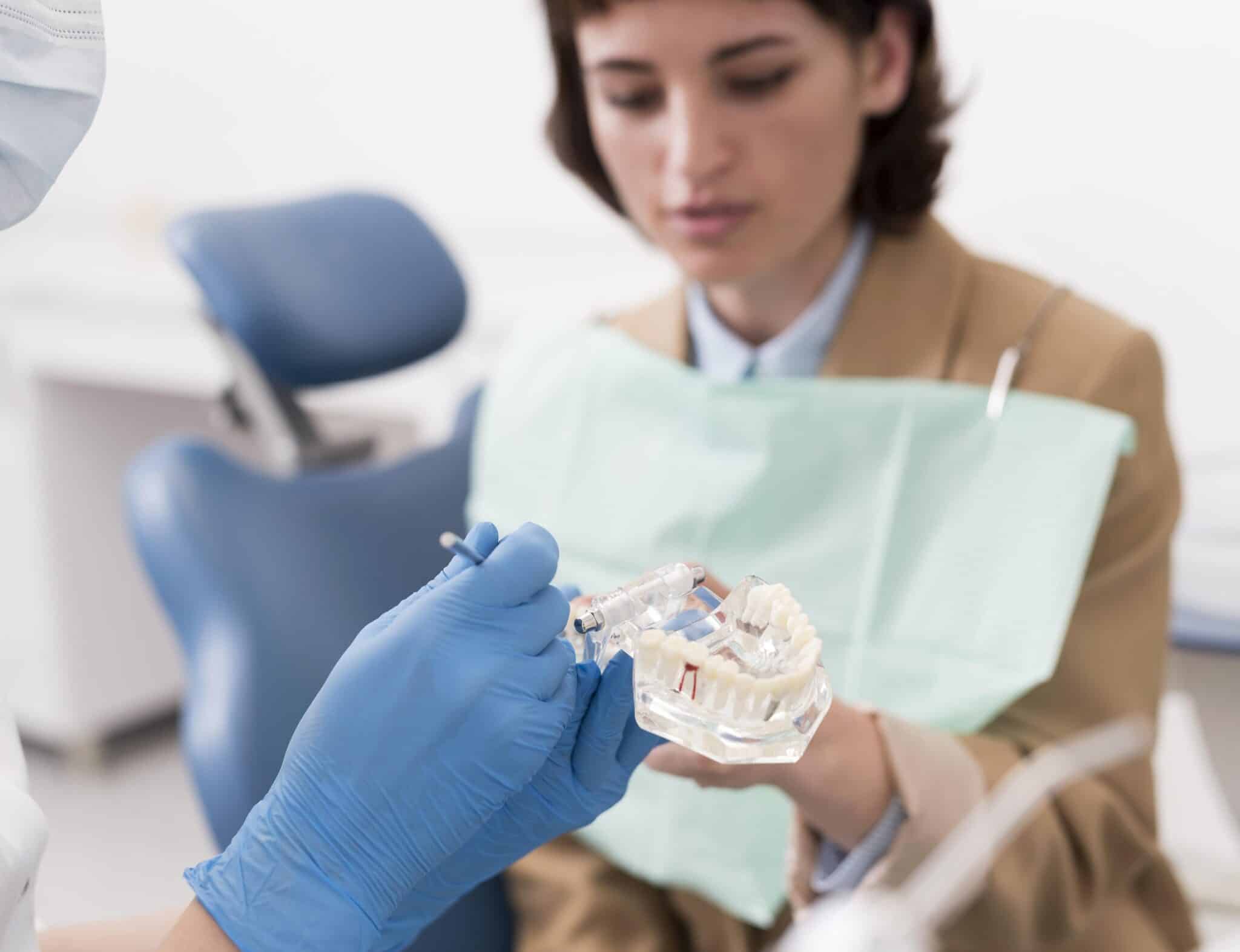 Implantes dentales de carga inmediata: tu sonrisa en un solo día