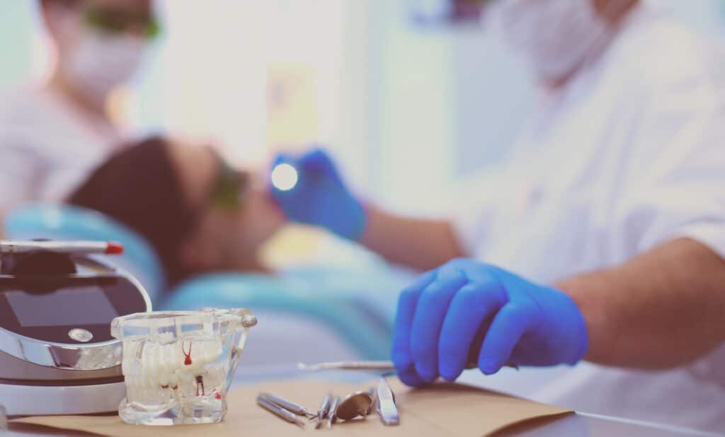 Urgencias dentales: cuándo conviene acudir al dentista sin esperar