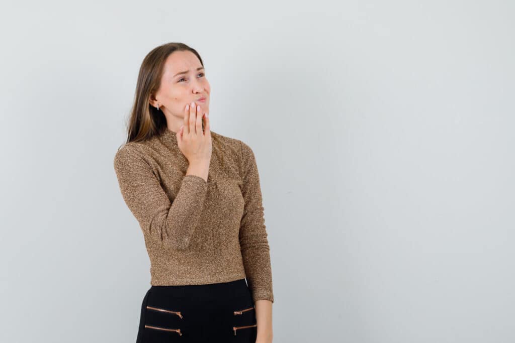 Dormir con la boca abierta y malas posturas: cómo afectan al desarrollo dental y mandibular