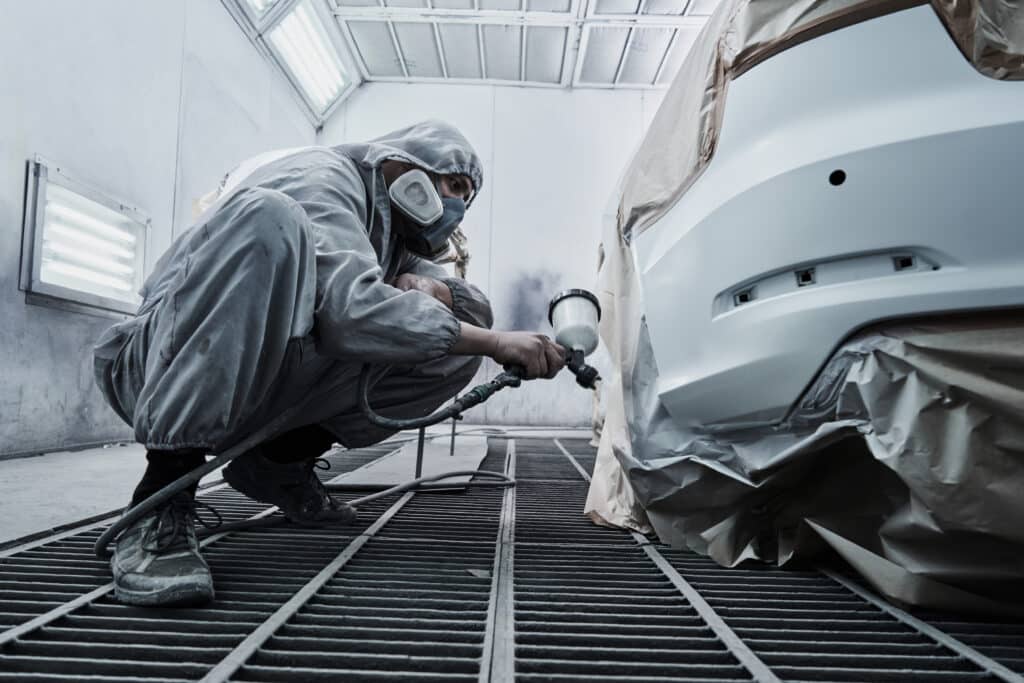 Cuándo merece la pena pintar una pieza del coche