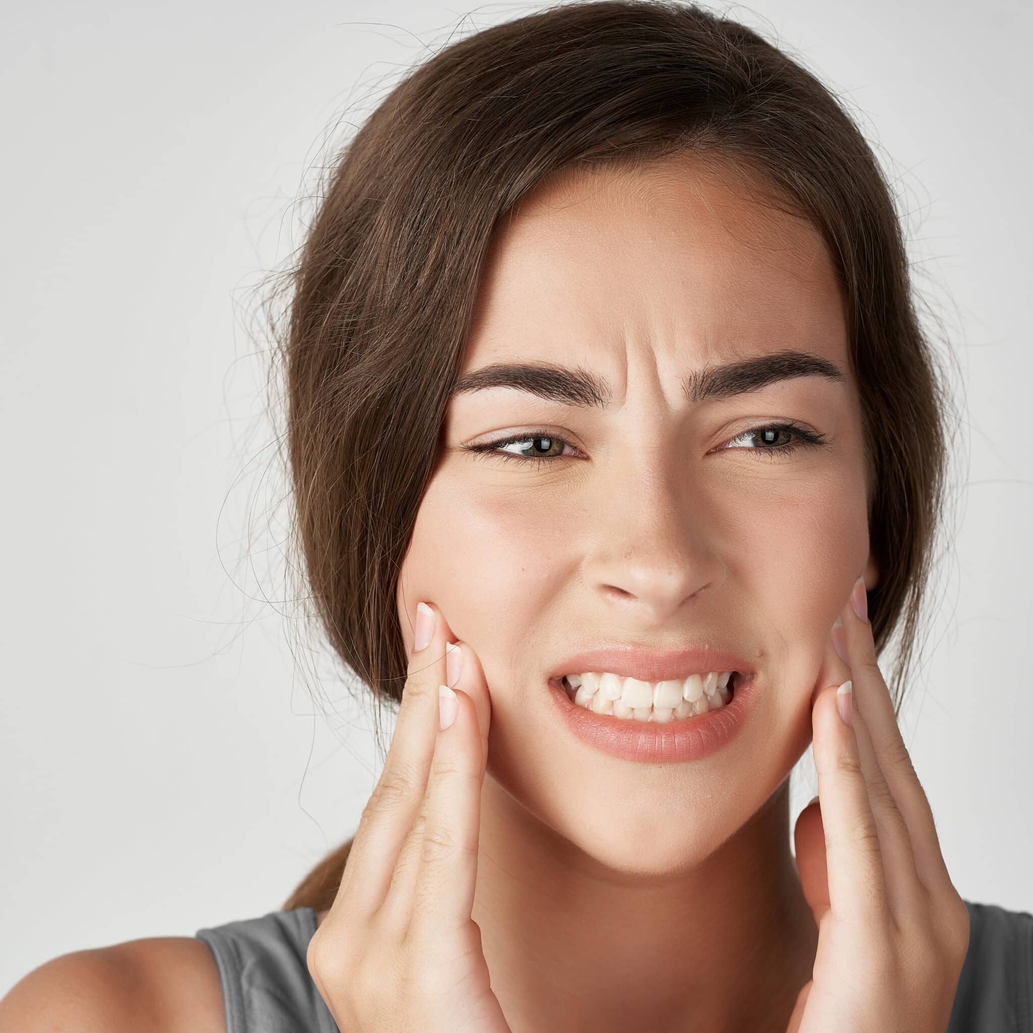 Bruxismo: síntomas, causas y cómo proteger tus dientes