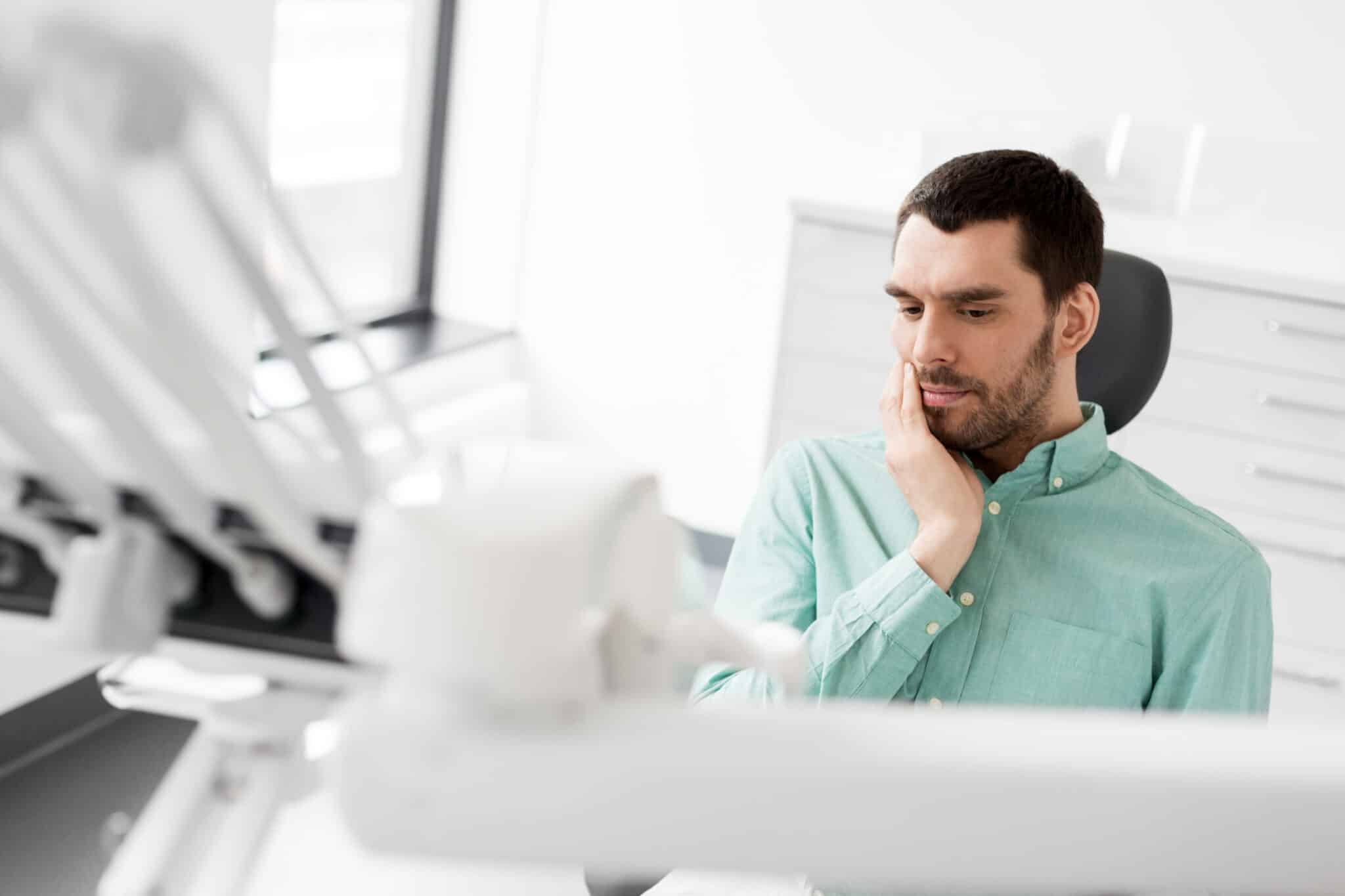 Bruxismo nocturno: señales de que aprietas los dientes mientras duermes