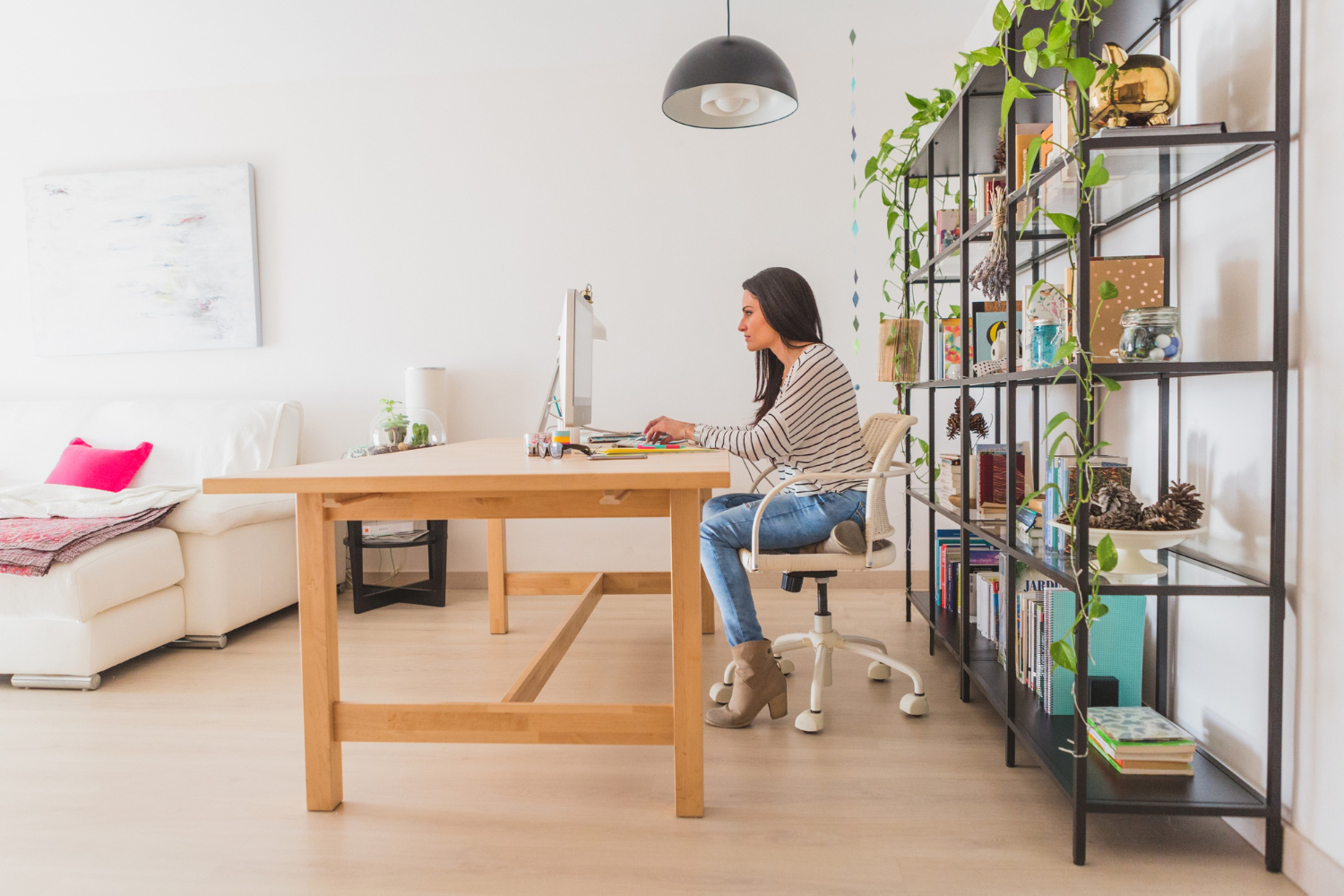 Muebles multifuncionales para viviendas con poco espacio